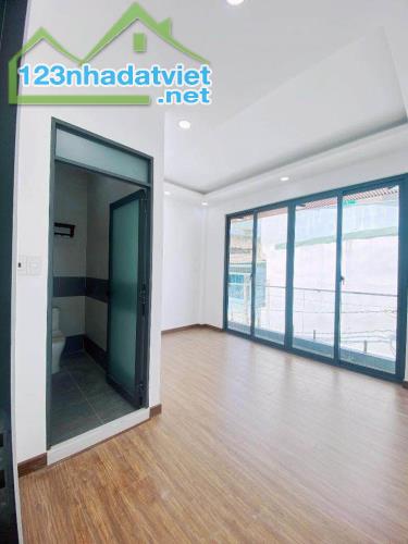 BÁN NHÀ 2TỶ 900/60m2 CÓ SHR HOÀN CÔNG ĐỦ HẺM 15m Ô TÔ TRẦN XUÂN SOẠN, QUẬN 7 - 4