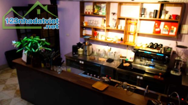 Sang nhượng quán mô hình Cafe và Cocktail Bar tại Hàng Cháo