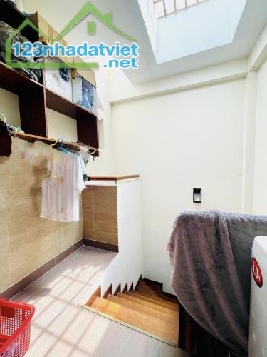 NHÀ QUẬN 10 NGAY CÔNG VIÊN LÊ THỊ RIÊNG, HẺM THÔNG THOÁNG, DÂN TRÍ, 32M2 3PN 4WC MỚI 5.2TỶ - 4