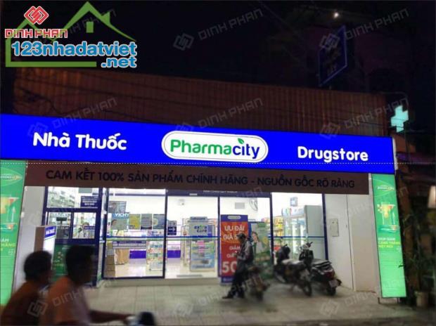 Bán nhà mặt phố Đốc Ngữ, Ba Đình. 103 m2 x Mt 5,5 m. Ô tô kinh doanh xây toà VP cho thuê.