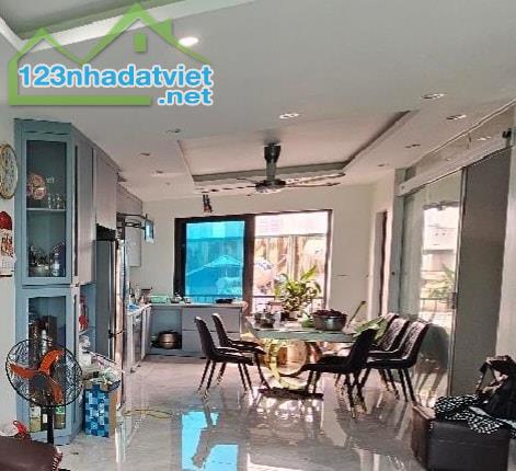 BÁN NHÀ ĐẤT DỊCH VỤ VĂN LA, HÀ ĐÔNG - PHÂN LÔ - Ô TÔ - VỈA HÈ RỘNG, 72Mx5T, GIÁ HƠN 13 TỶ - 2