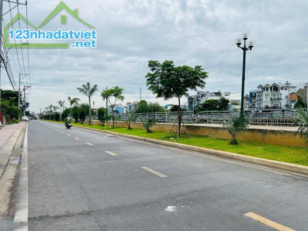 Nhà bán dt 6x20 - 2 tầng- full thổ cư, MT hẻm Phú Định- Quận 8- chỉ 37.5tr/m2
