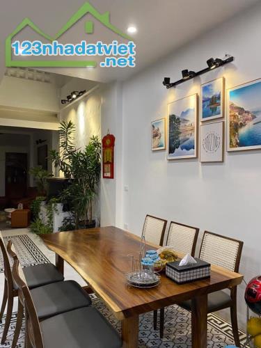 Bán nhà mặt phố Quần Ngựa, Ba Đình. 89 m2 x 5,5T x Mt 5,4 m. Kinh doanh Spa VP cho thuê. - 1