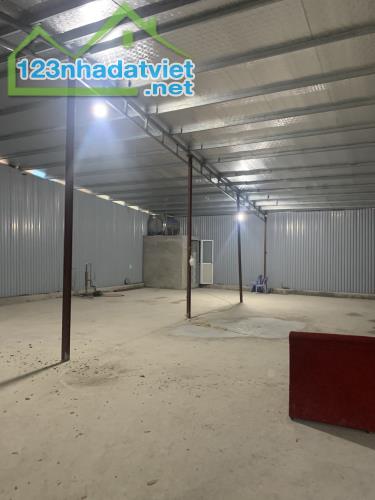 🔥Cho thuê KHO XƯỞNG 200m2,300m2 mặt đường,đủ tiện ích,cont đỗ cửa Định Công,Hoàng Mai,HN