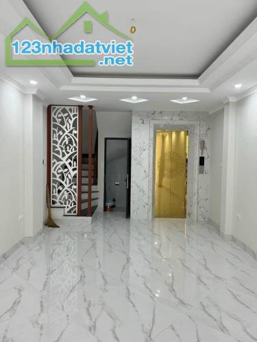 Nhà riêng Mỹ Đình 36m2*7T. Lô góc xây độc lập. Thang máy lắp sẵn. 12m đến đường Ôtô tránh - 1