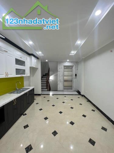 Nhà riêng Mỹ Đình 36m2*7T. Lô góc xây độc lập. Thang máy lắp sẵn. 12m đến đường Ôtô tránh - 3