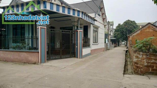 Chính chủ em bán 100m2 đất Đông Yên Quốc Oai Hà Nội - 3