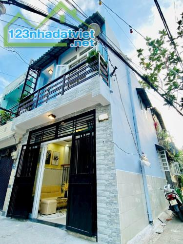 ĐƯỜNG BÙI QUANG LÀ P12 QUẬN GÒ VẤP - BÁN NHÀ 2 TẦNG HẺM ÔTÔ VÀO TẬN CỬA