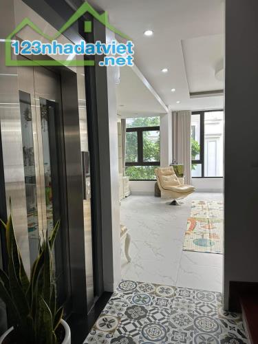 PHỐ VIP BỒ ĐỀ ÁI MỘ 70M2  THANG MÁY ÔTÔ TRÁNH KINH DOANH HÀNG XÓM TÂM ANH. 25TỶ. - 1