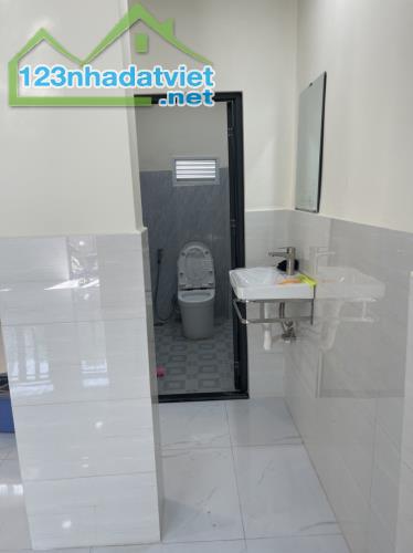 GẦN VẠN PHÚC CITY - HẺM XE HƠI - 2 TẦNG - NGANG 5M - 50M2 - NHỈNH 3 TỶ - 2