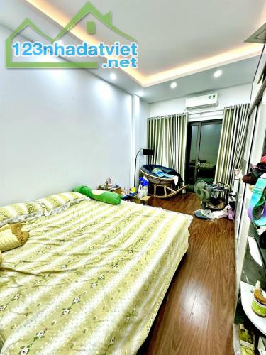 Bán Nhà Đường Nguyễn Trãi 46/56m2 x 4 tầng , 4 phòng ngủ đầy đủ công năng , gần Phố ngõ - 3