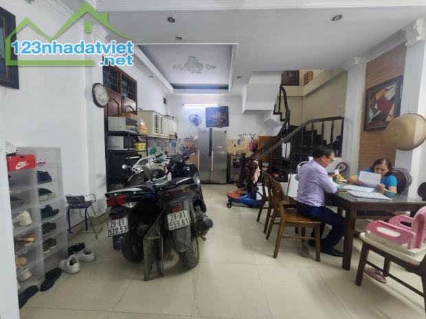 Bán nhà Nguyễn Đức Cảnh 4 tầng lô góc, ô tô kinh doanh đỉnh, giá hơn 6 tỷ rưỡi, ngõ thông - 3