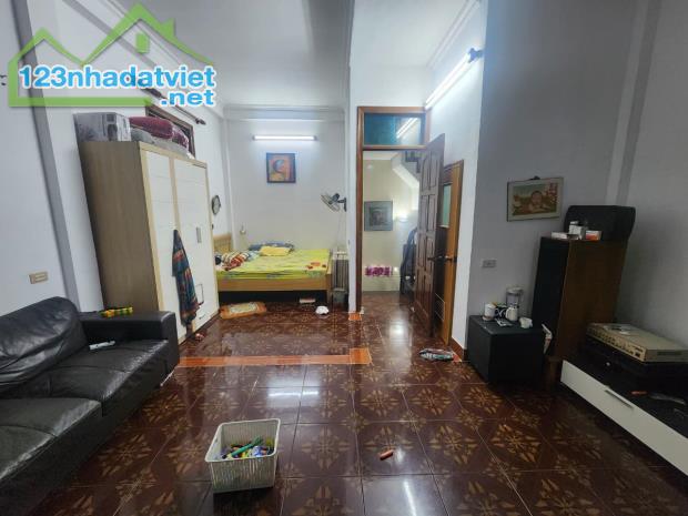 Bán nhà Nguyễn Đức Cảnh 4 tầng lô góc, ô tô kinh doanh đỉnh, giá hơn 6 tỷ rưỡi, ngõ thông - 2