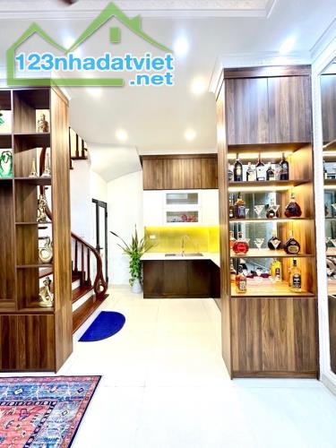 Bán nhà Hoàng Mai, nhà đẹp dân xây, full nội thất ở ngay, 33m2 Nhỉnh 5 tỷ - 2