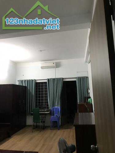 Bán nhà Mặt tiền Bạch Đằng, P.2, Tân Bình: 4 x 23, giá: 19,9tỷ - 2