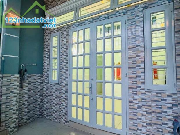 Cần tiền đáo lãi bán gấp căn nhà 84m2 ở Thới Tam Thôn SHR giá 720Tr - 1