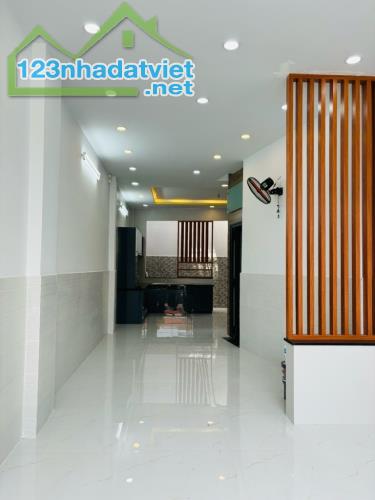 Bán Nhà Kinh Dương Vương, Phường 12 , Quận 6. DT 61m2 x 2 tầng (4.6 x 15). Giá 7.95 tỷ TL. - 3