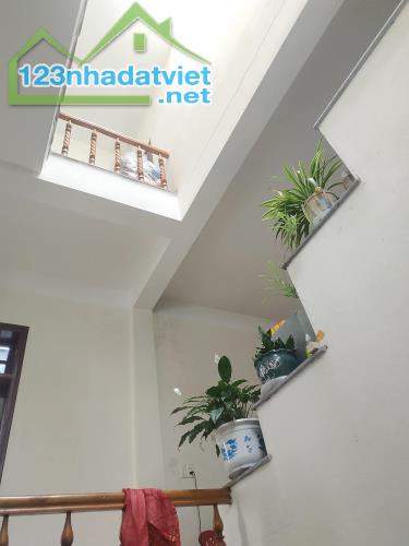 Siêu phẩm nhà MT 3 tầng Âu Cơ, đối diện Cổng chợ - Hoà Khánh, DT: 340m2, giá: 24 t ỷ - 2