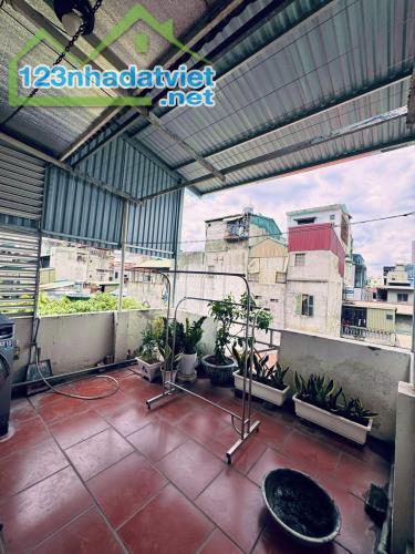 NHÀ ĐẸP NGÕ 250 TÂN MAI 48M 3T, 2 THOÁNG TRƯỚC SAU, KCBT CHẮC CHẮN, 4 TỶ - 1