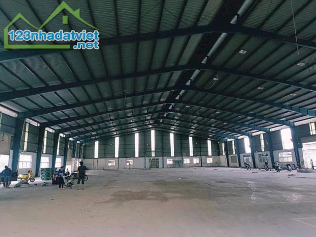 Cho thuê xưởng Thuận An, Bình Dương. TDT 6000m2, DTX 3200m2, VP 300m2. PCCC vách tường,