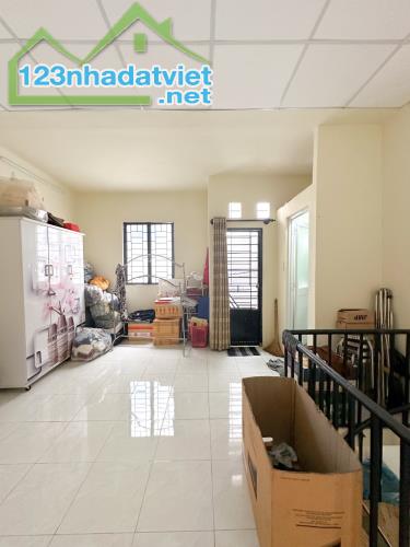 SAU LƯNG MẶT TIỀN TRẦN BÌNH TRỌNG - P5 BÌNH THẠNH - 38M2 (4.6x8.2) - 2 TẦNG - 3 PN CÓ 1 PN