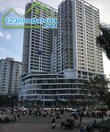 Cho thuê văn phòng đào tạo 180m2, 300m2 tòa Hà Nội Center Point, lô góc Lê Văn Lương, giá - 4