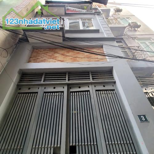 Chỉ duy nhất 1 căn nhà phố Cổ Nhuế 37m2, 4T, hơn 4 tỷ