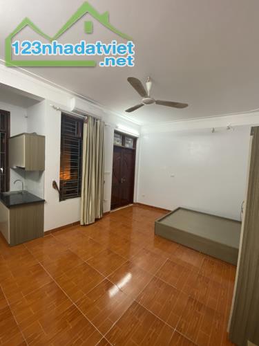 Cho thuê Căn Apartment siêu VIP tại Số 98 ngõ 116 Phan Kế Bính, Cống Vị, Ba Đình. Chỉ 5tr - 1