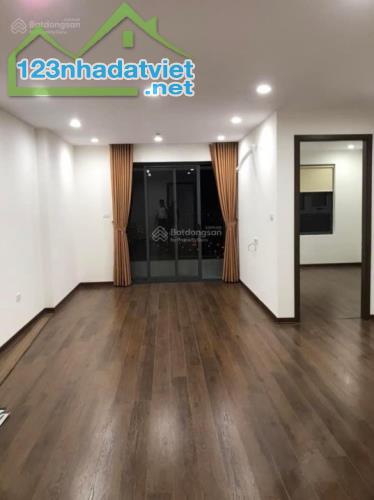 Cho thuê nhà ngõ ô tô phố Bà Triệu, Hà Đông 5 tầng, 60m2, 6 ngủ, 15 Triệu - ở GĐ, nhóm.