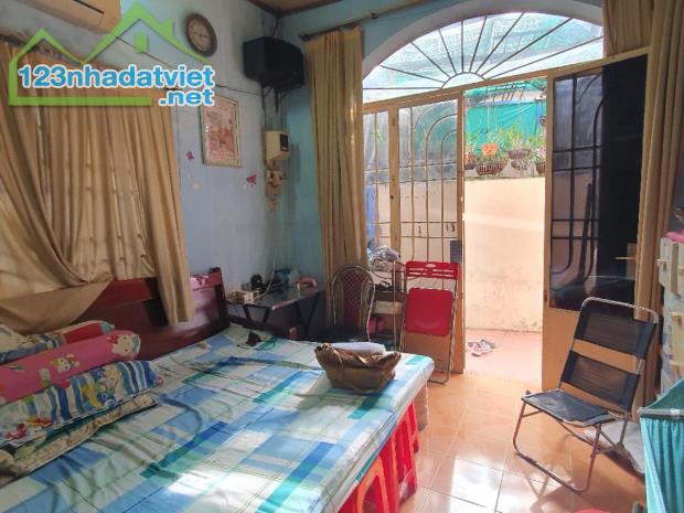 Nhà Nở hậu Sát chợ Thủ Đức, 45m2, 2PN, 3.4x13.2m, Đ.1.5m chỉ 2.x tỷ - 4