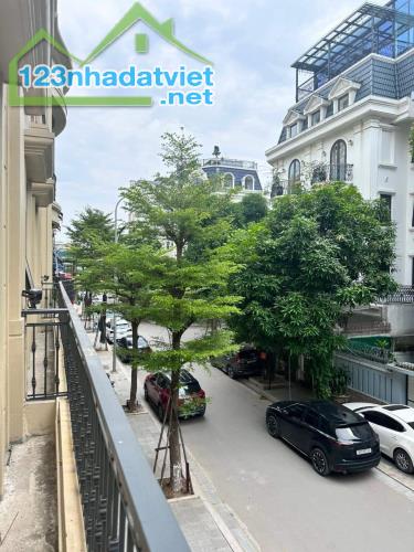 LIỀN KỀ DỰ ÁN SIÊU ĐẸP RUE DE CHARME , VIEW BIỆT THỰ KINH DOANH ĐỈNH.