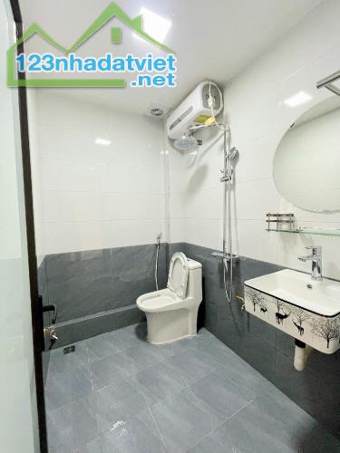 BÁN NHÀ ĐẸP PHỐ LƯƠNG YÊN, TRẦN KHÁT CHÂN, 45.6M2, 3 TẦNG, MT 3.6M. GIÁ 8.1 TỶ