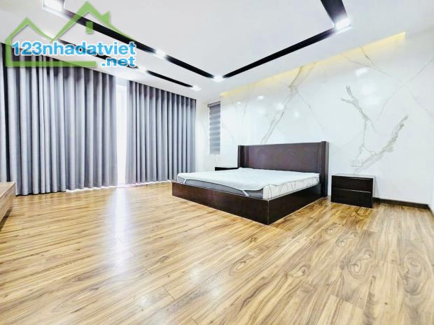 Bán Villa Mặt Tiền Lê Hữu Kiều Ngay Khu TTHC TP Thủ Đức,Q2 DT:377m2(14mx27m) Trệt 2 Lầu - 1