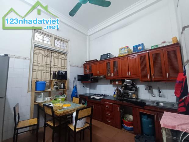Quang Trung 56m 3 tầng đẹp, cách 50m ra mặt phố, 50m ra ga tầu điện la khê chỉ 5.5 tỷ - 3
