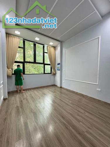 Chính chủ cho thuê nhà mới đẹp, 94m2_ 4.5T; 20 Tr. Kinh doanh, VP. Nguyễn Thị Thập - 1