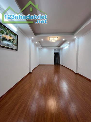 Nhà mới đẹp, tôi chủ nhà cho thuê, Quan Nhân, 130m2x 4.5T- Kinh doanh, VP - 33 Tr - 2