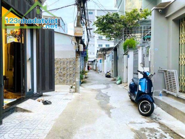NHÀ PHÚ NHUẬN NGAY CHUNG CƯ BOTANIC, HẺM DÂN TRÍ 3M, 65M2 4PN 6WC MỚI FULL NT, 6.5 TỶ HƠN - 5