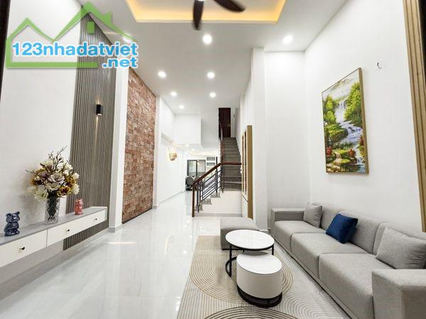 NHÀ PHÚ NHUẬN NGAY CHUNG CƯ BOTANIC, HẺM DÂN TRÍ 3M, 65M2 4PN 6WC MỚI FULL NT, 6.5 TỶ HƠN - 4