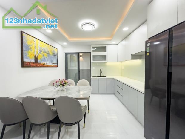 NHÀ PHÚ NHUẬN NGAY CHUNG CƯ BOTANIC, HẺM DÂN TRÍ 3M, 65M2 4PN 6WC MỚI FULL NT, 6.5 TỶ HƠN - 3