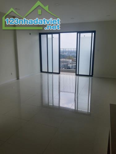 Chuyển nhượng nhanh căn offictel 39m2 Lavida Plus Q7, view đẹp giá chỉ 1,750tỷ, LH xem nhà - 2