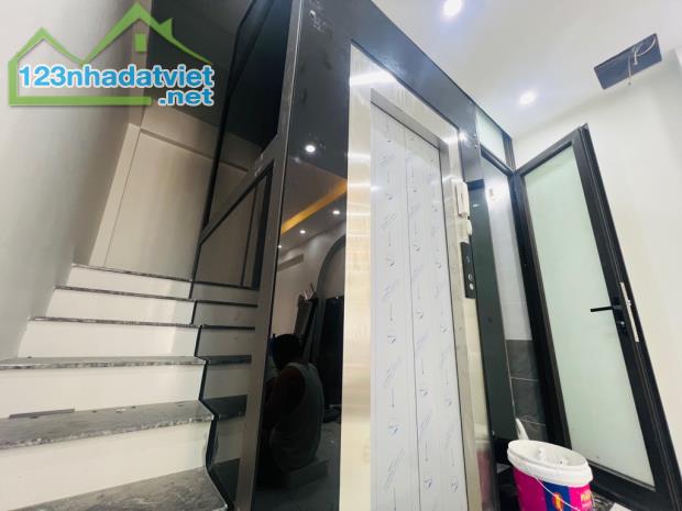 NHÀ SIÊU VIP KIM GIANG 50M2X6T, THANG MÁY, NỘI THẤT LUXURY, GIÁ CHỈ 6.5 TỶ