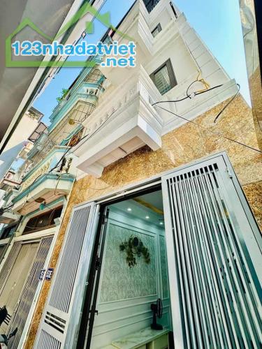 CẦN BÁN GẤP Nhà 4 tầng, 32m² tại Tả Thanh Oai, Thanh Trì,Hà Nội