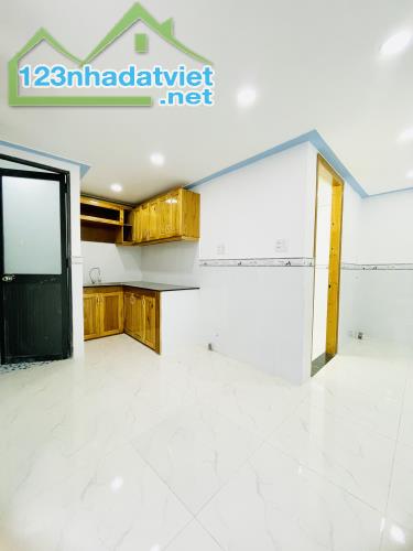 Bán Nhà Huỳnh Thị Na, 42m2, 2Tầng đẹp lung linh hẻm xe hơi tới nhà - 1