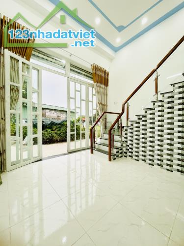 Bán Nhà Huỳnh Thị Na, 42m2, 2Tầng đẹp lung linh hẻm xe hơi tới nhà - 3