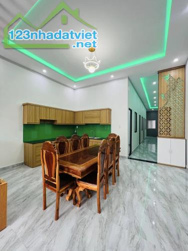 Gấp Gấp ! cần bán nhanh nhà (140m2) Đ. Ba Sa-Tân Hiệp SHR giá 630tr - 4