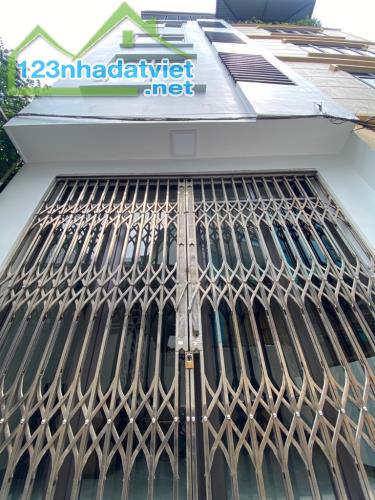 Nhà Xuân La- Tây Hồ 35M2- 5 tầng đẹp, sổ đỏ chính chủ, giá chỉ hơn 5 tỷ. - 5