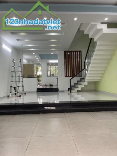 130m2  ngang khủng 6mMặt tiền đường 10m  4 tầng chỉ 11.5 tỷ khu dân cư giáp Phú Mỹ Hưng - 2