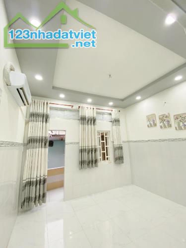 Nhà 4 tầng - Liên Khu 8-9 - Bình Tân - hẻm 4m - 68m2 - 5,3T - 1