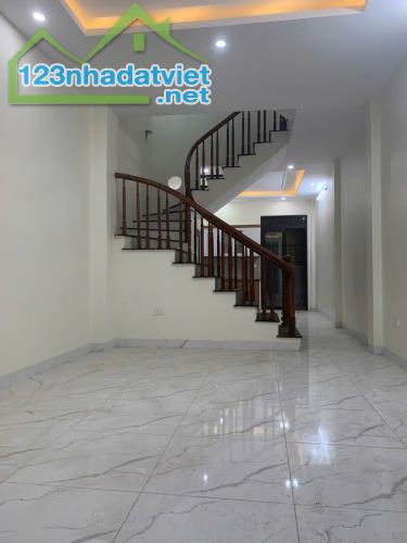 Rẻ Đẹp ! Đại Thành 3T-45m2 Ô Tô Đỗ Cửa Cách ĐH Phenika chỉ 3,5km - 1