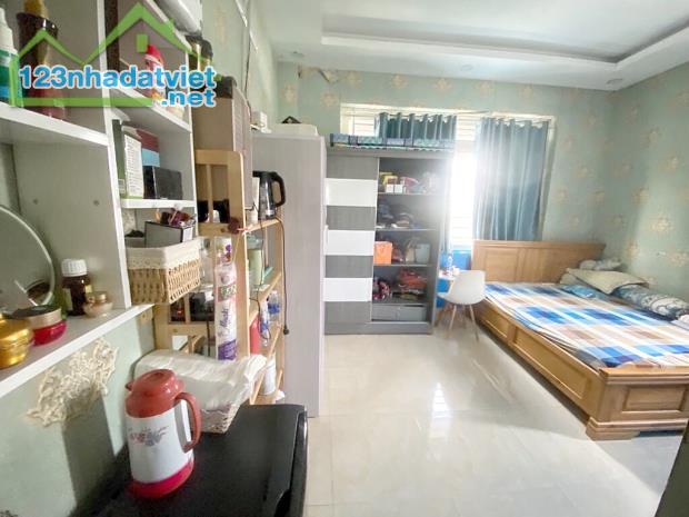 NHÀ ĐẸP - CHỢ TĂNG NHƠN PHÚ A - THỦ ĐỨC - 60M2 - 3 TẦNG - 4 PHÒNG NGỦ - 1